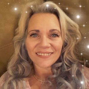 Meet your Posher, Teresa